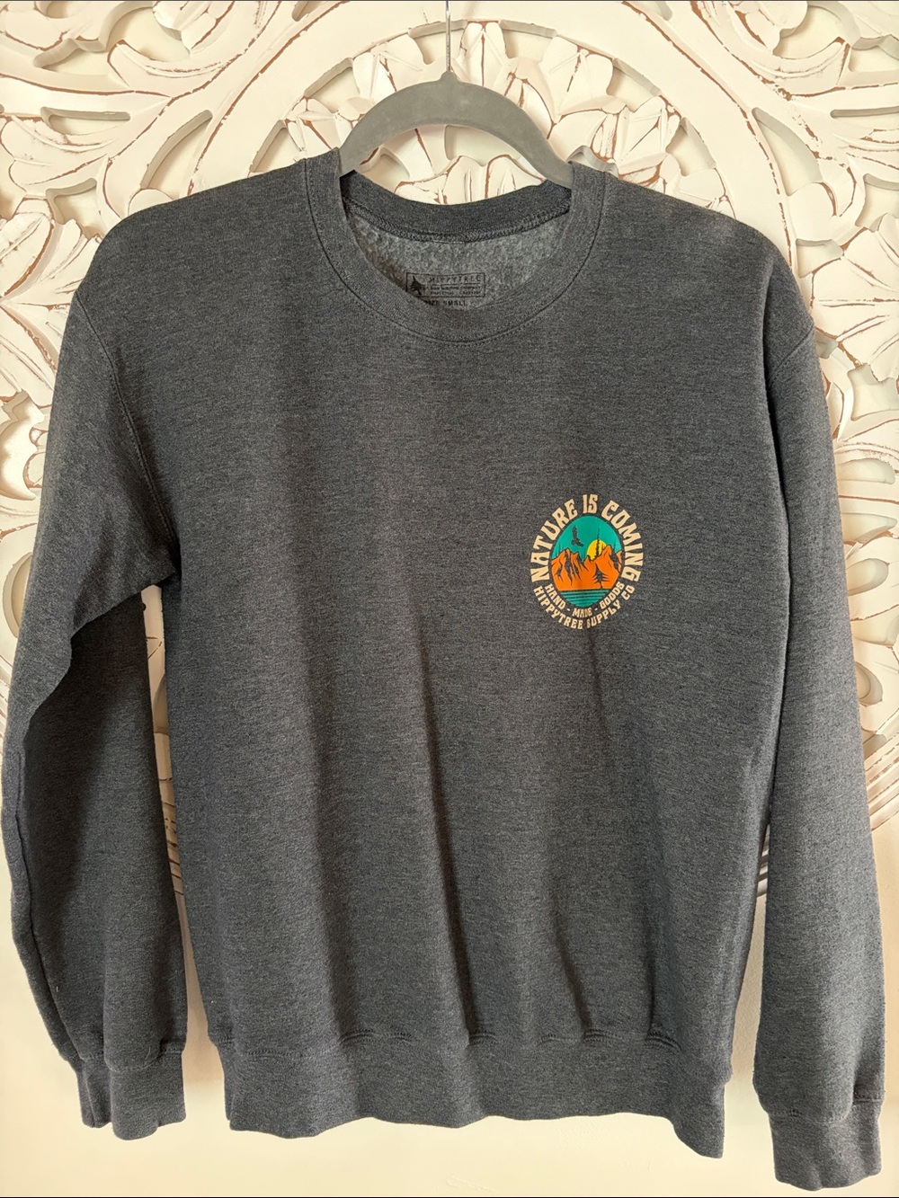 HIPPYTREE Graphic Crewneck Pullover Sweatshirt